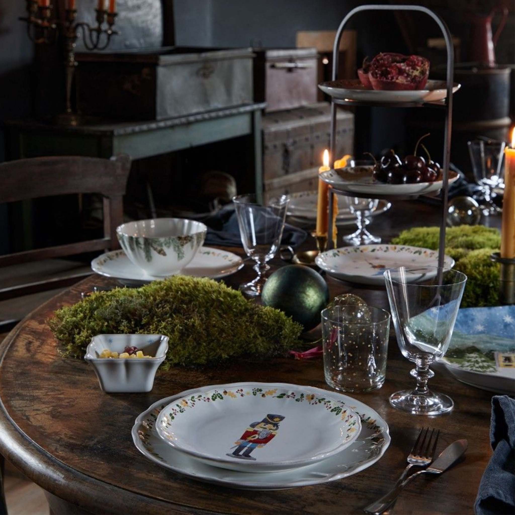 Salad plate nutcracker