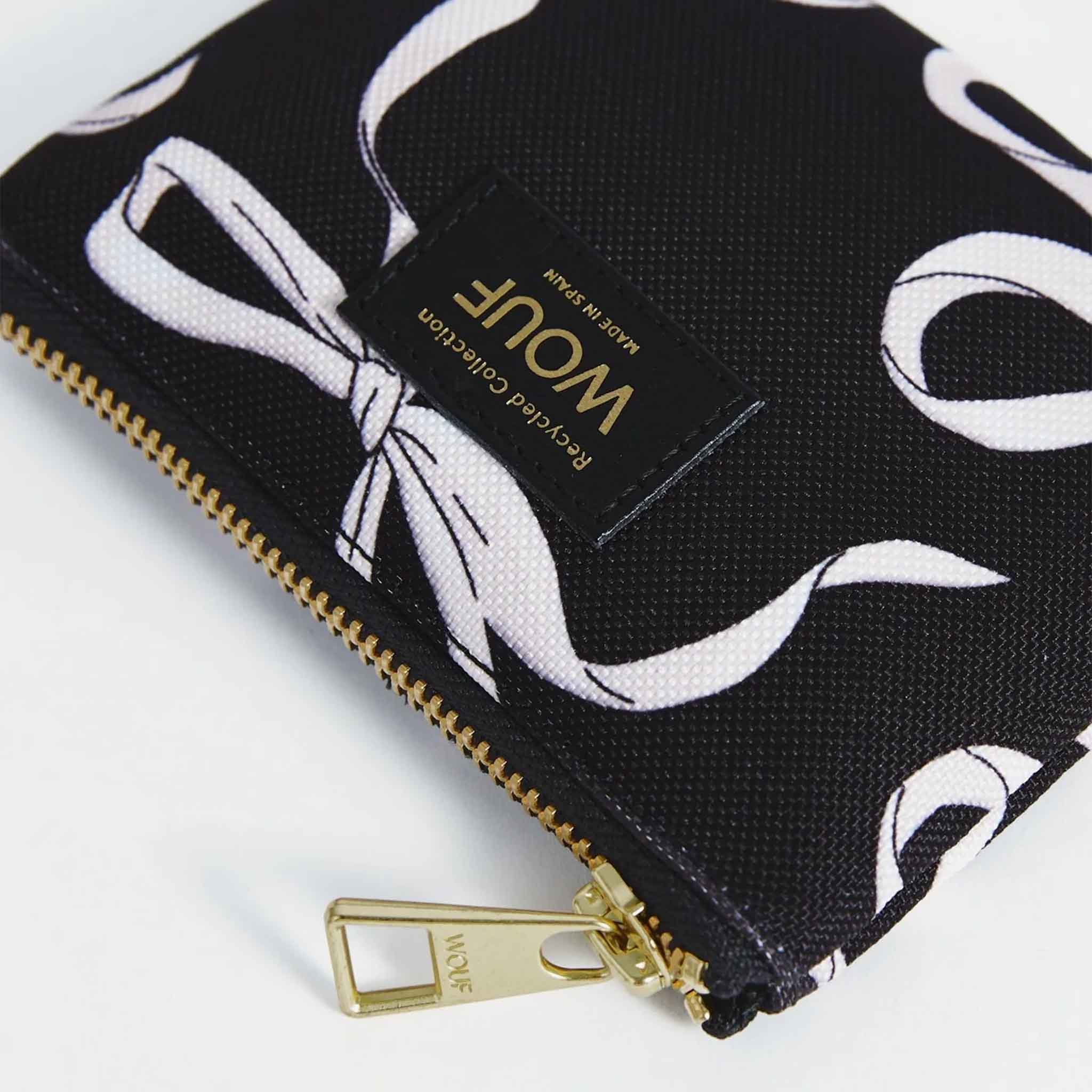 Carlota Small Pouch