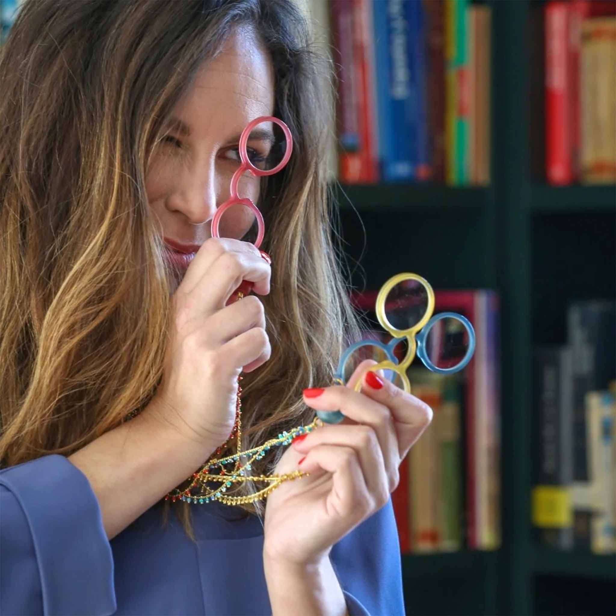 Impertinente Collar Eyeglasses