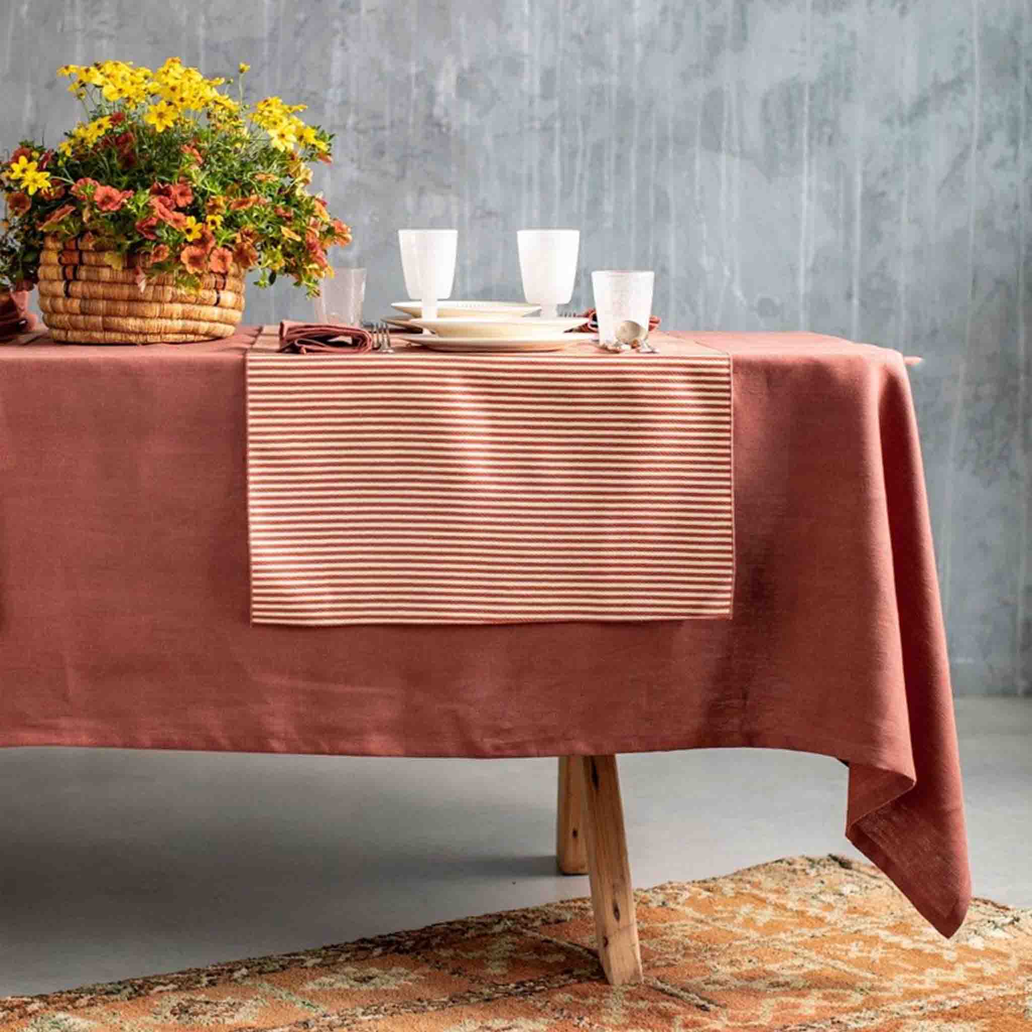 Anti-stain Cotton Runner