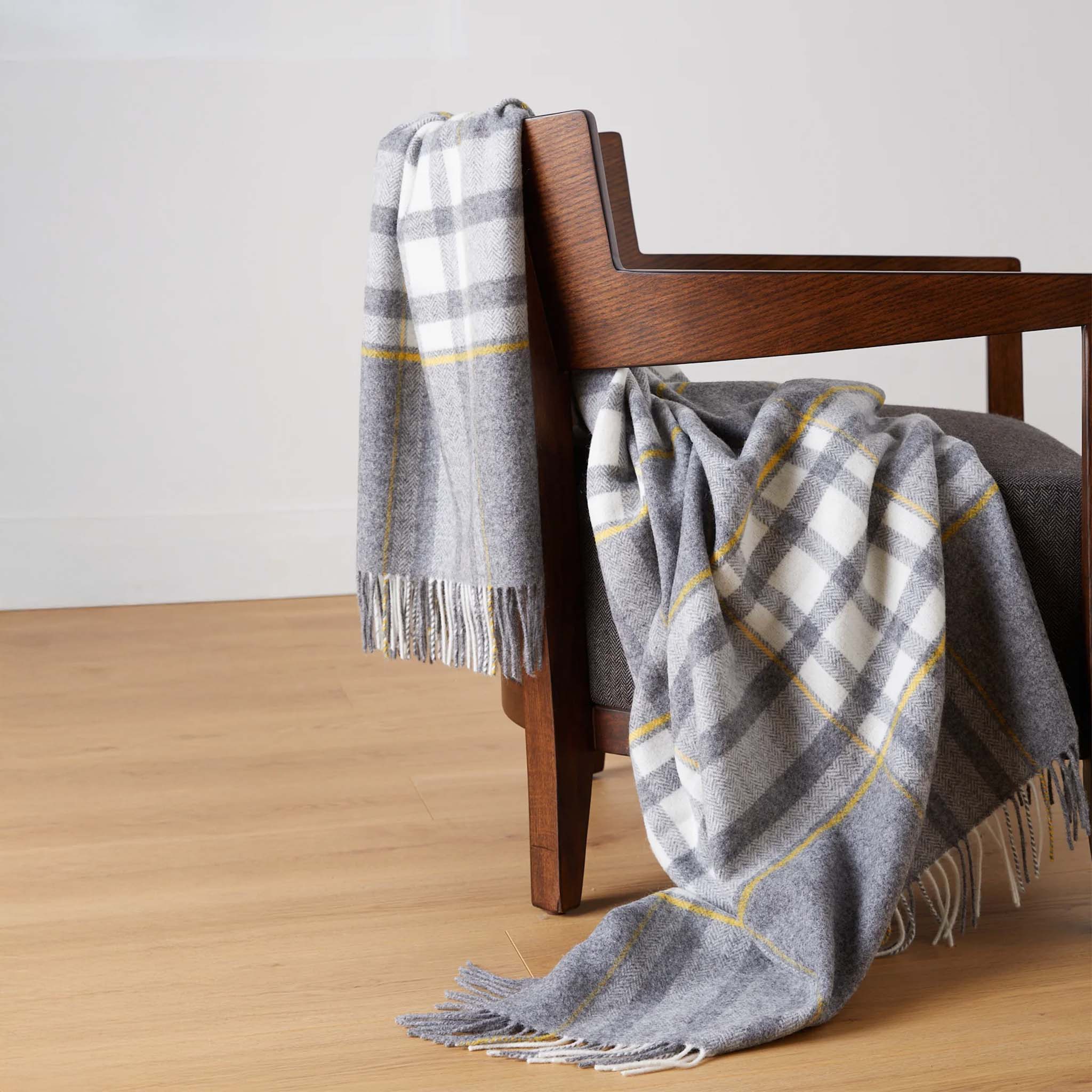 Liath Lambswool Throw