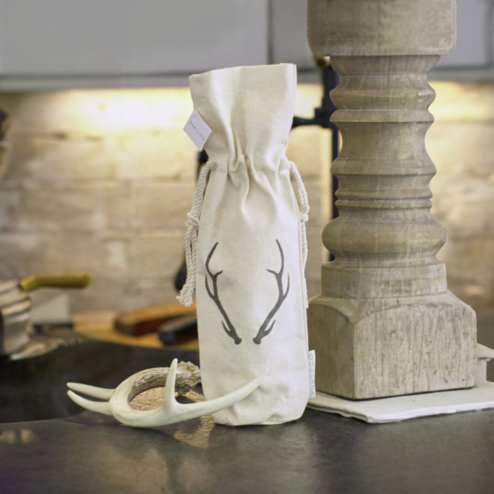 Antler wine bag