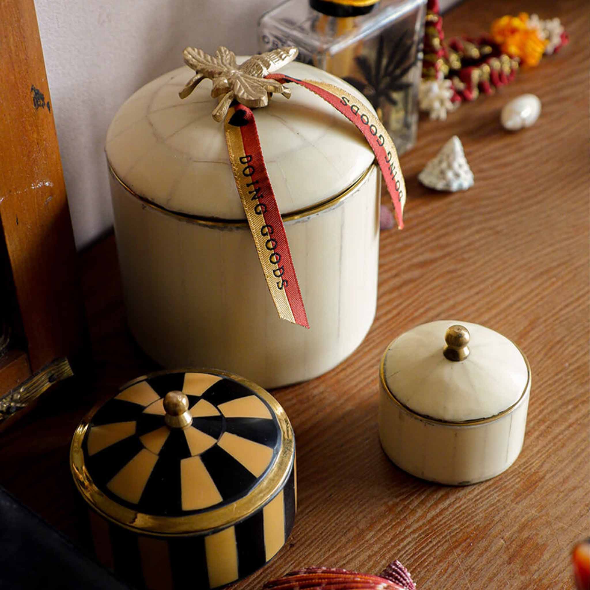 Bee Jar