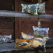 Daffy Cushion