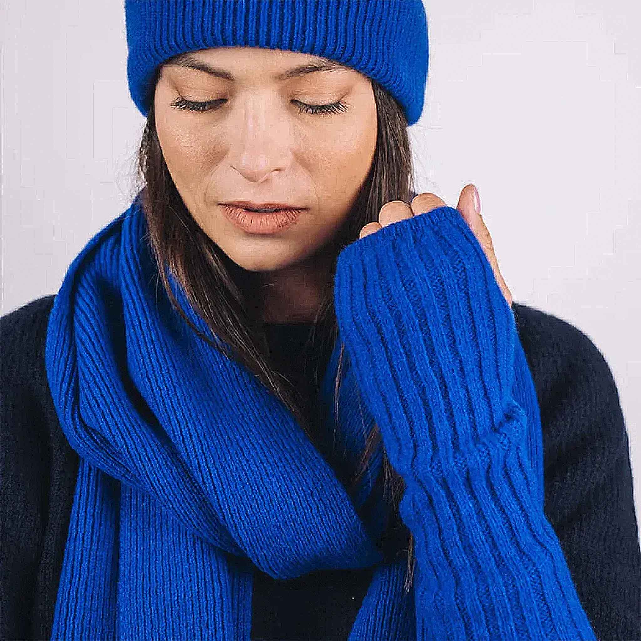 MadonaHalfgloves.jpg