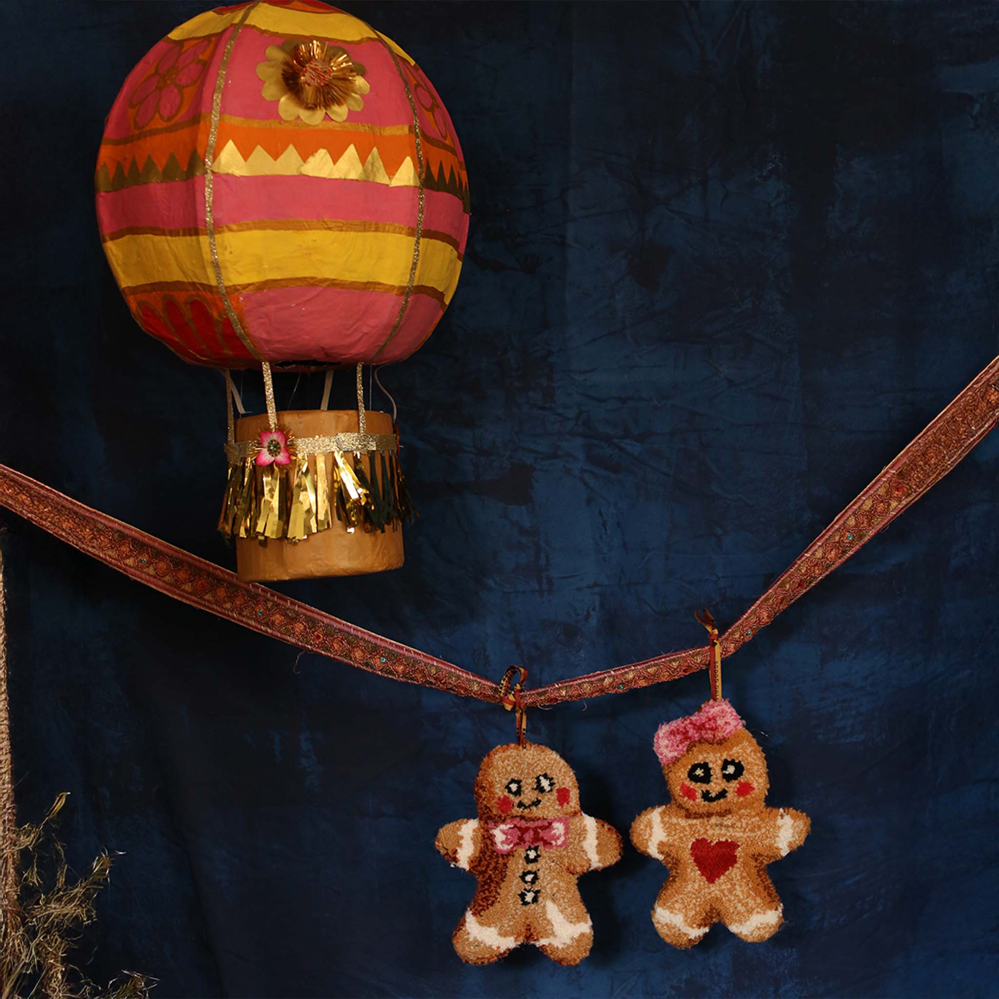 Mrs Gingerman Gift Hanger