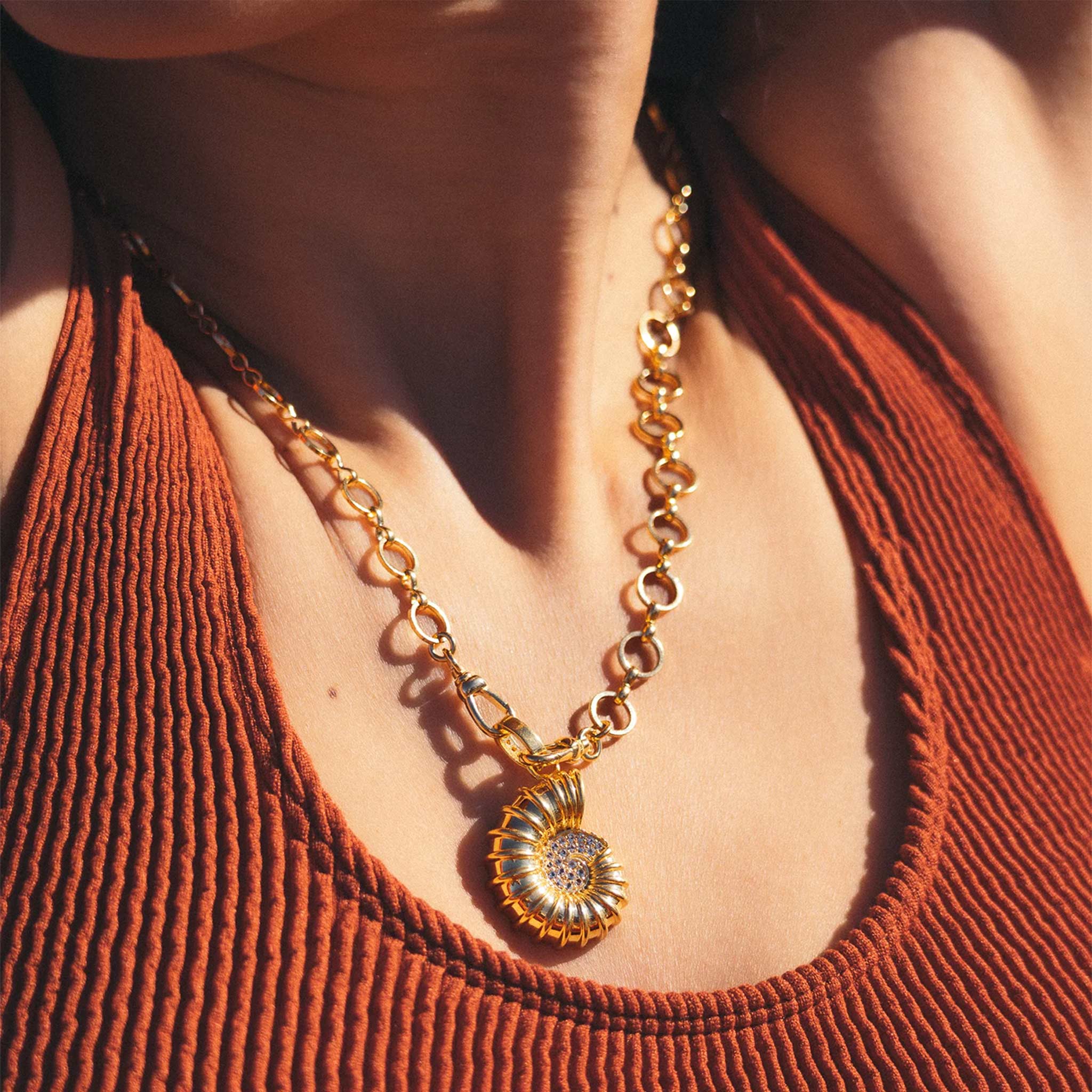 Nautilius_Pendant_1.3_a56466ad-2bfa-4c01-b99e-3b9de43fbf10.jpg