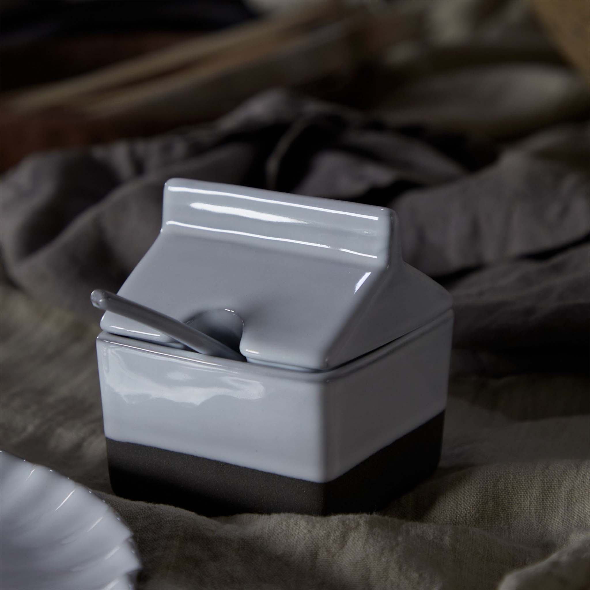 Sugar Bowl with a spoon - Ecogres White