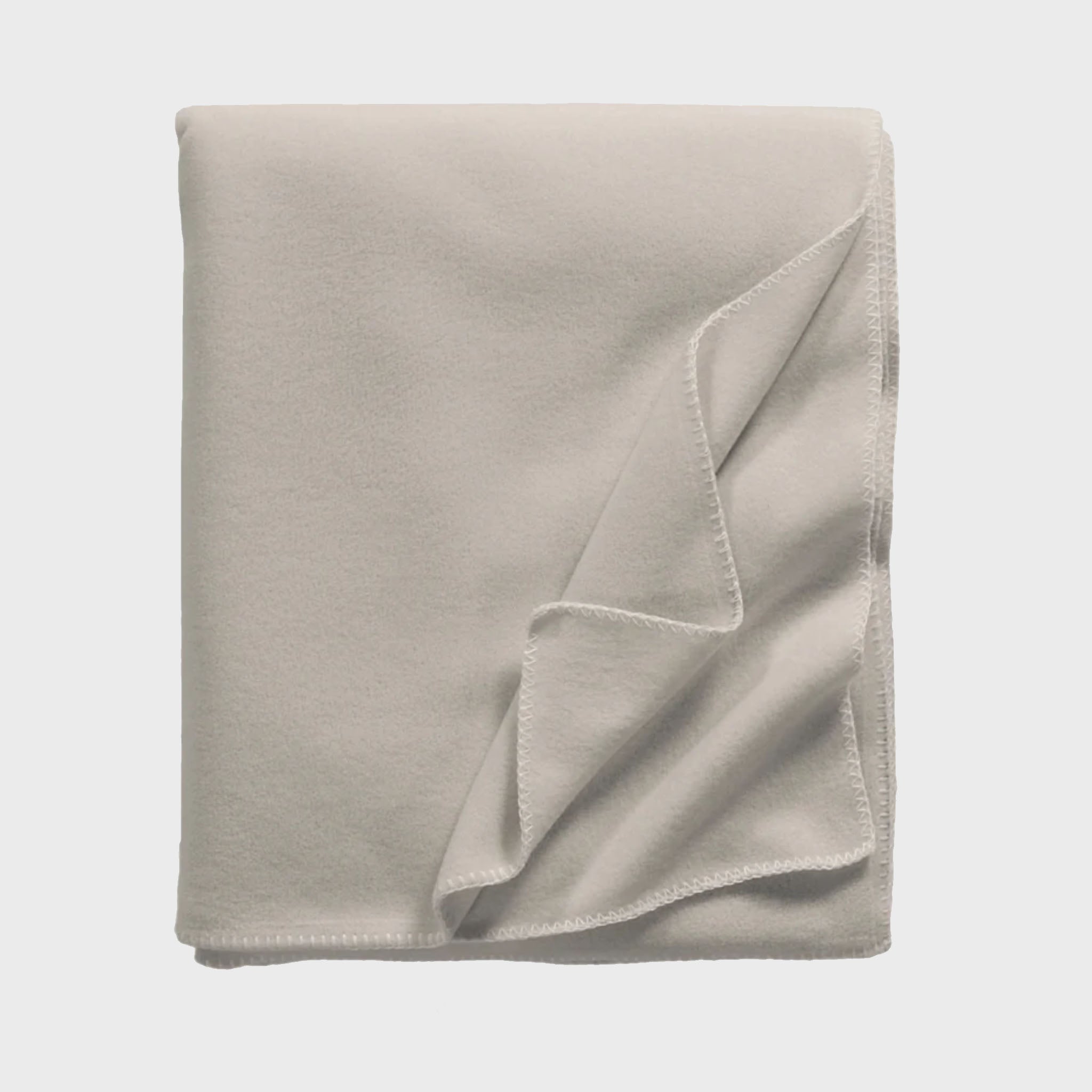 Throws – Aura
