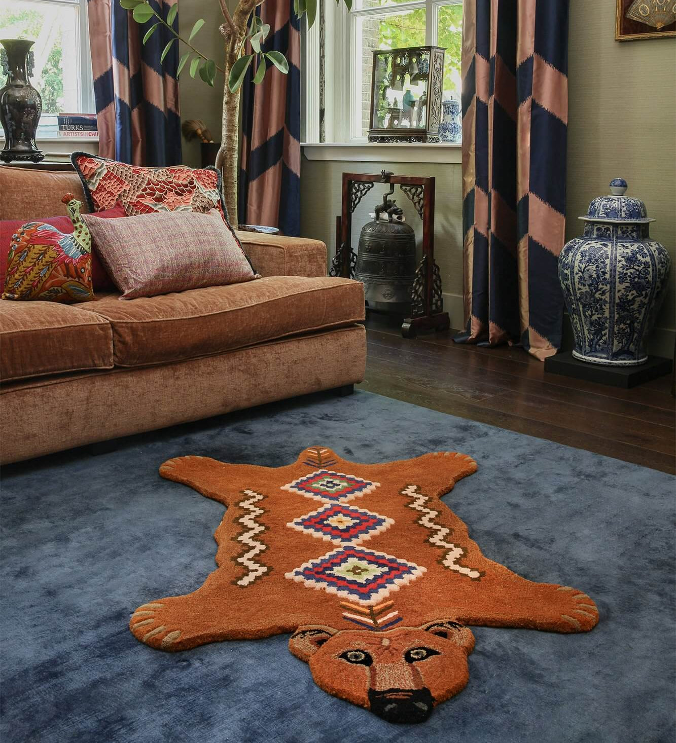 berber-grizzly-bear-rug-large-doing-goods-vdven-1.45.10.019.700.5-web.jpg