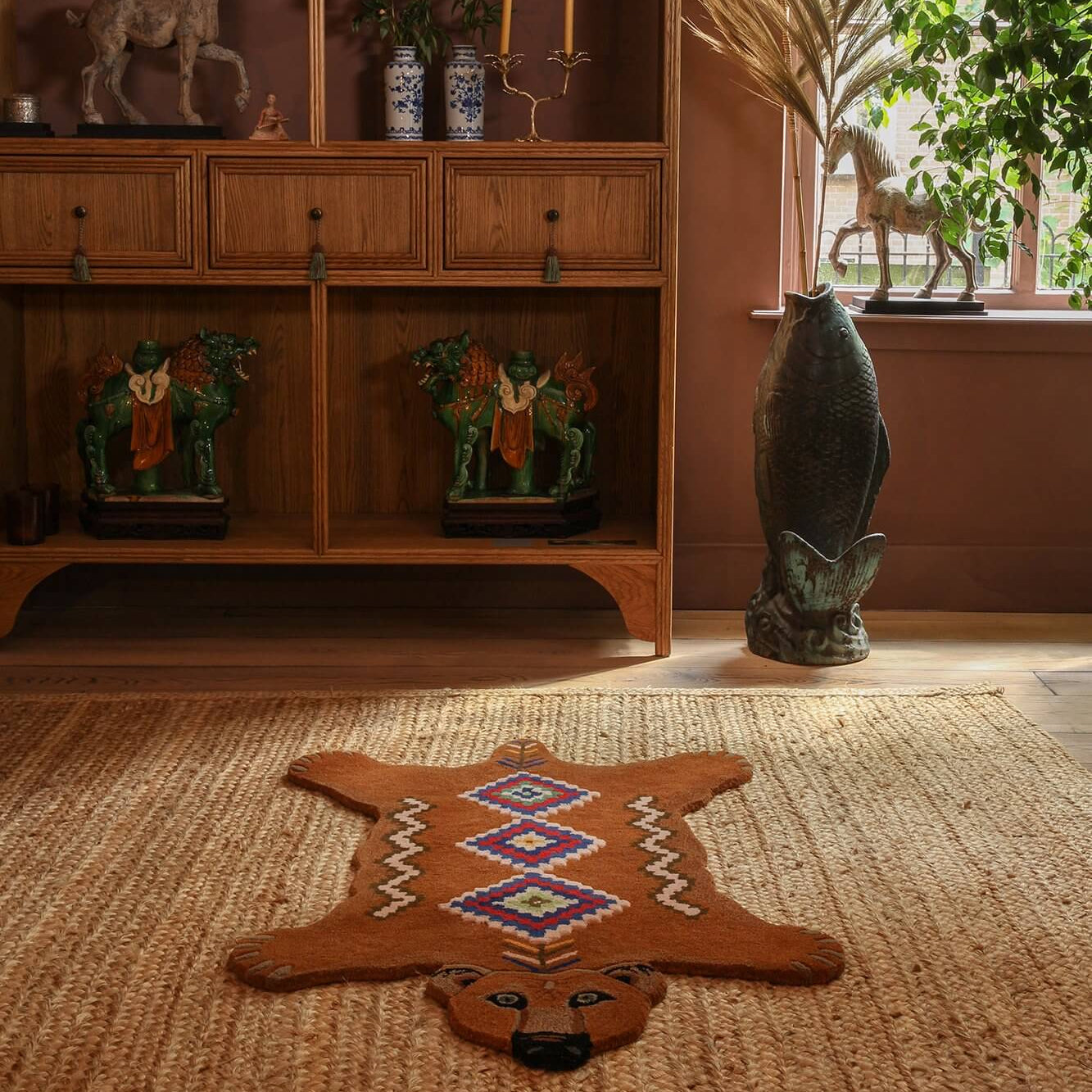 berber-grizzly-bear-rug-large-doing-goods-vdven-1.45.10.019.700.5-web2.jpg