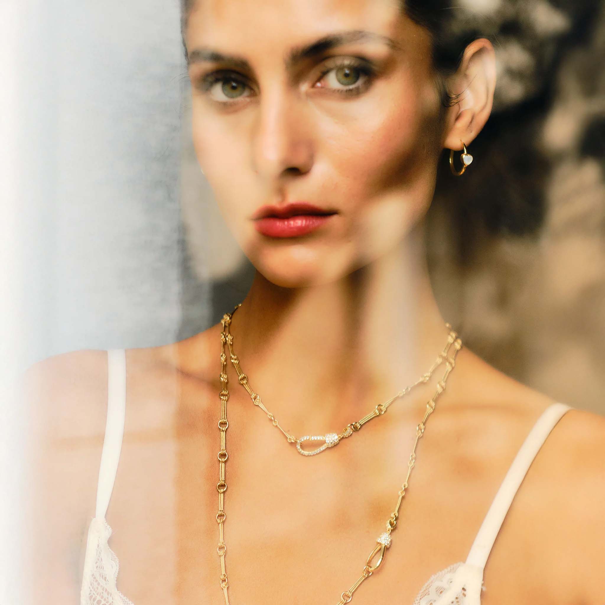 elisa_chain_3.jpg
