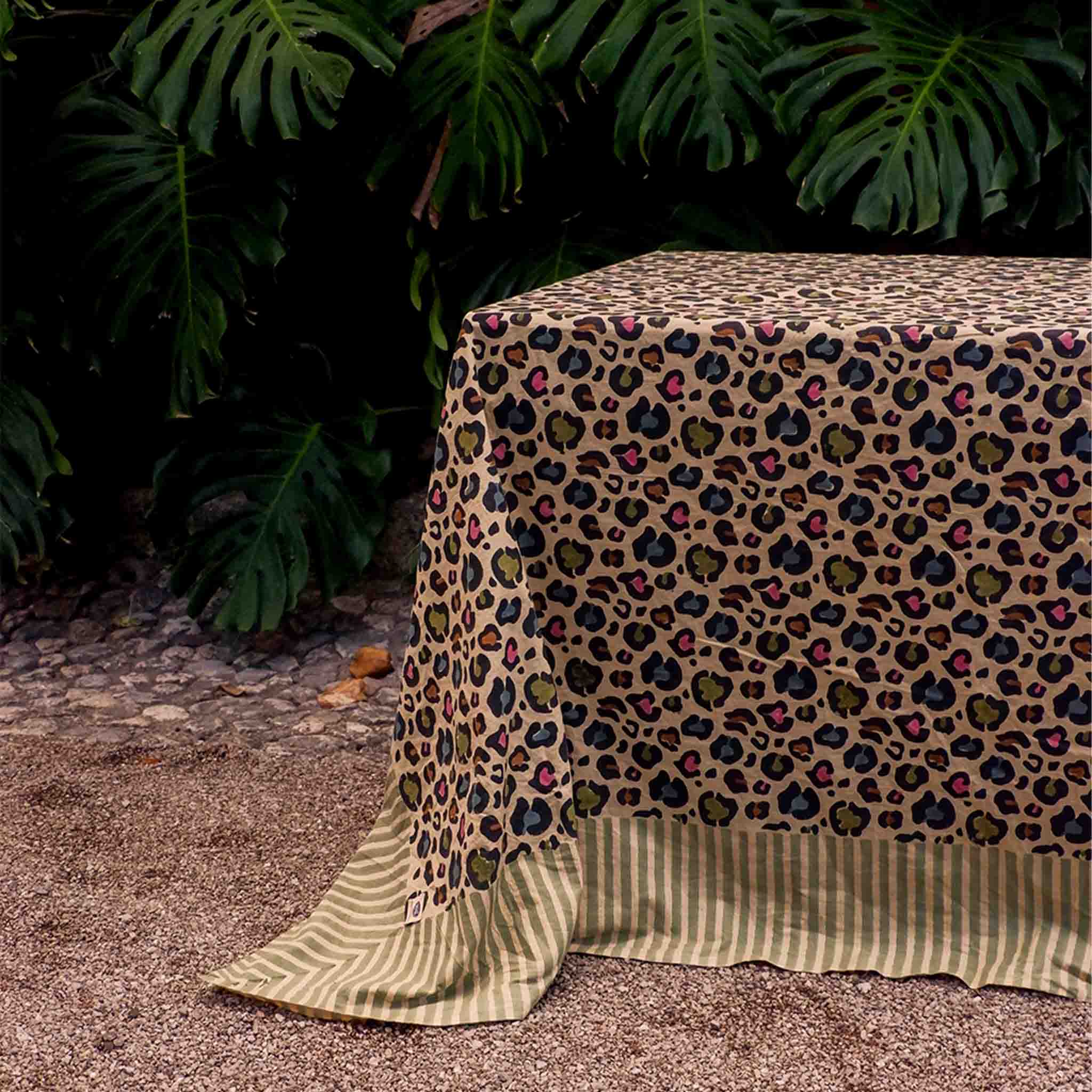 leopardthrow2.jpg