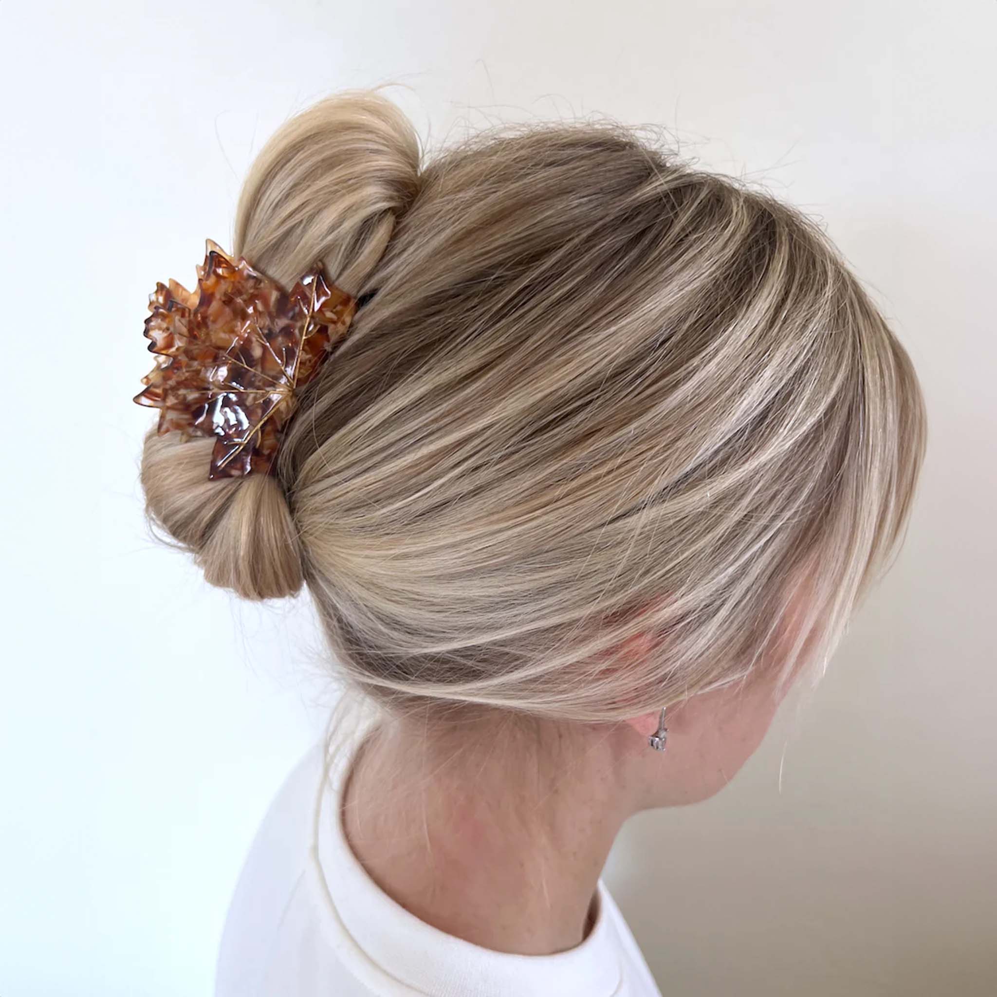 mapleleafhairclip2.jpg