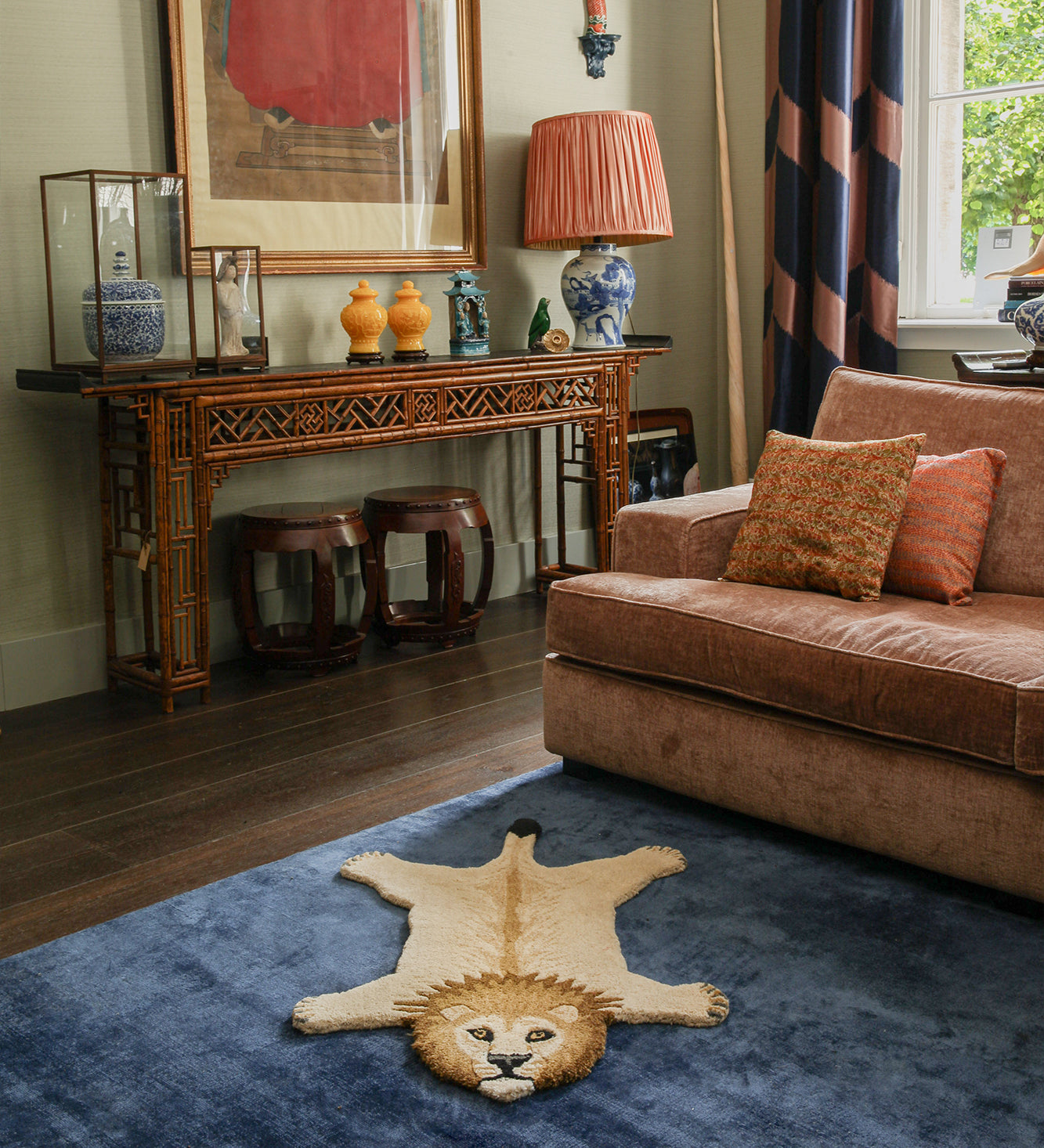 moody-lion-rug-small-doing-goods-vdven-1.45.10.009.710.3-web.jpg