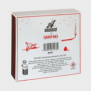 Parte trasera de la caja de fósforos Perfect Match Cowboy Couple de Aura Collective, con el logo de Archivist x Saint No, código de barras e instrucciones de seguridad.