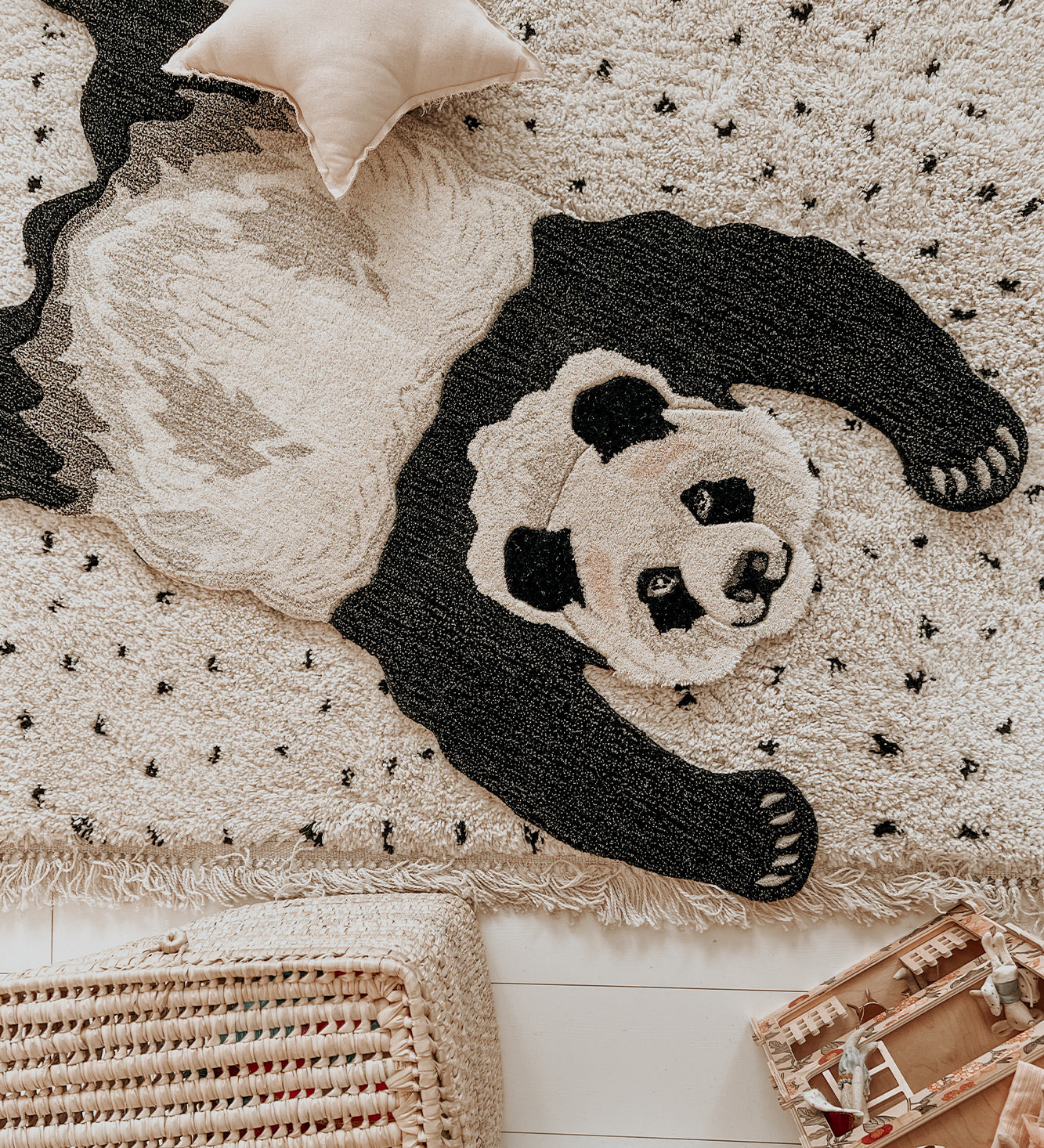 plumpy-panda-rug-small-doing-goods-sh-1-1.45.10.051.020.3-web.jpg