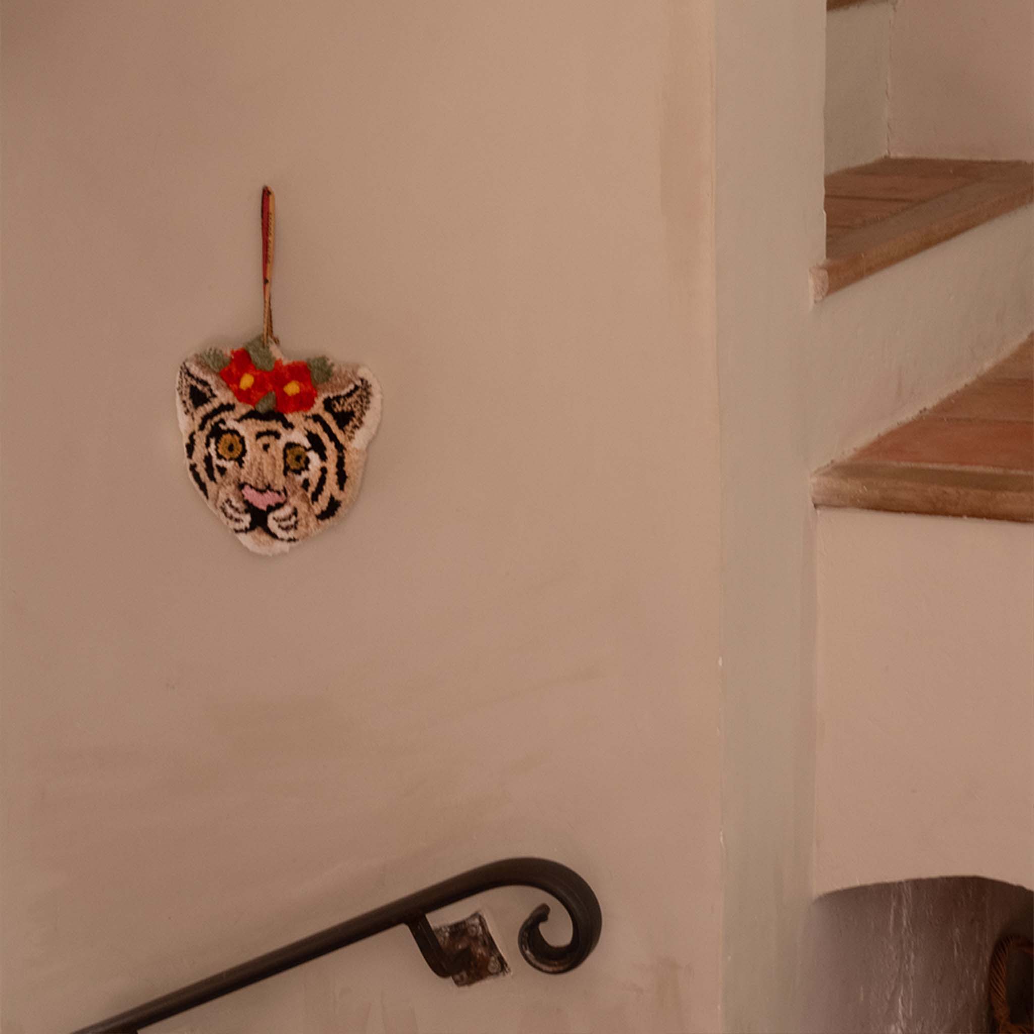 Floral White Tiger Hanger
