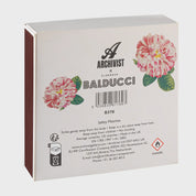 Parte trasera de la caja de fósforos Rose Provin Petunia de Aura Collective, con el logo de Archivist x Florence Balducci y las mismas rosas jaspeadas.