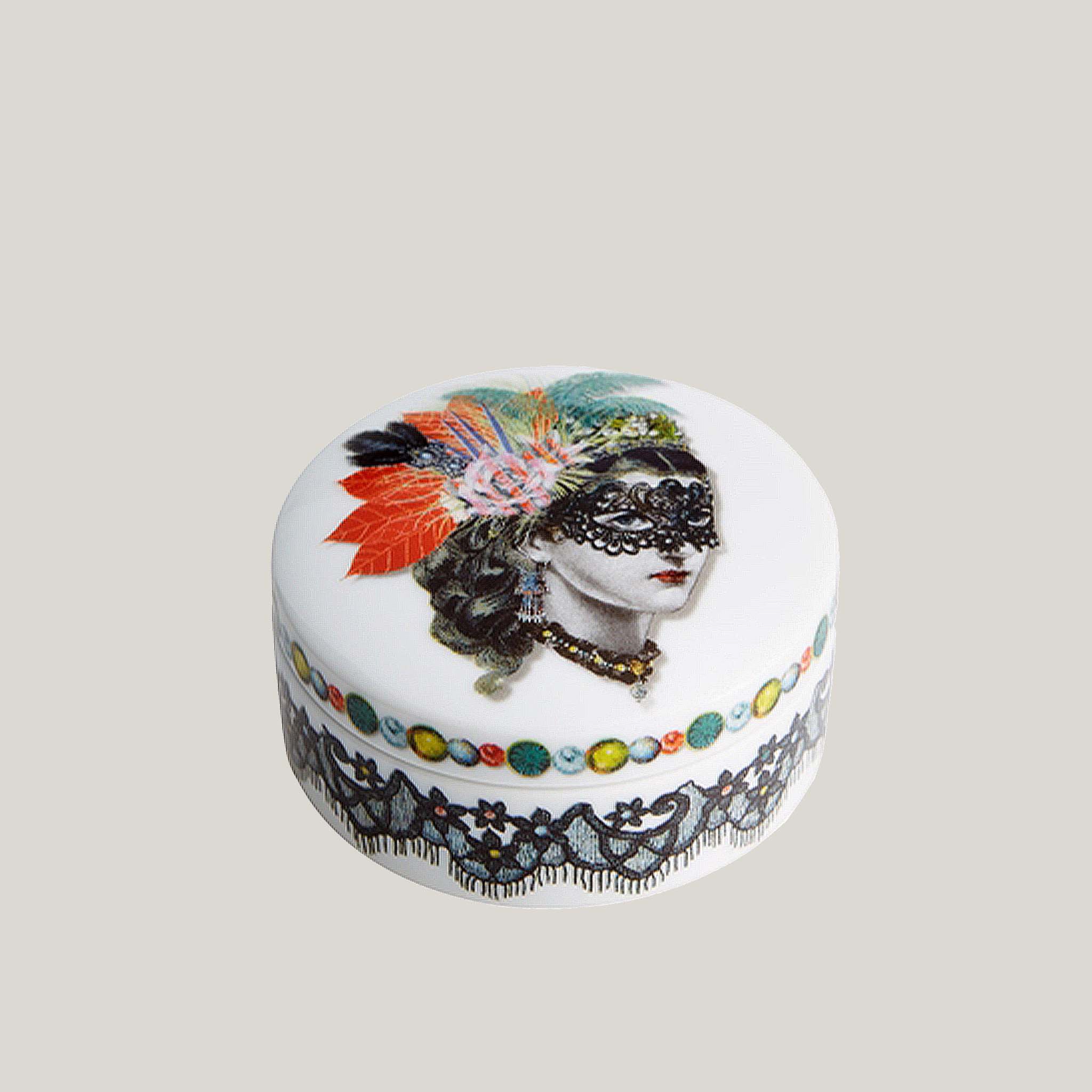 Small Round Box - Love Who You Want