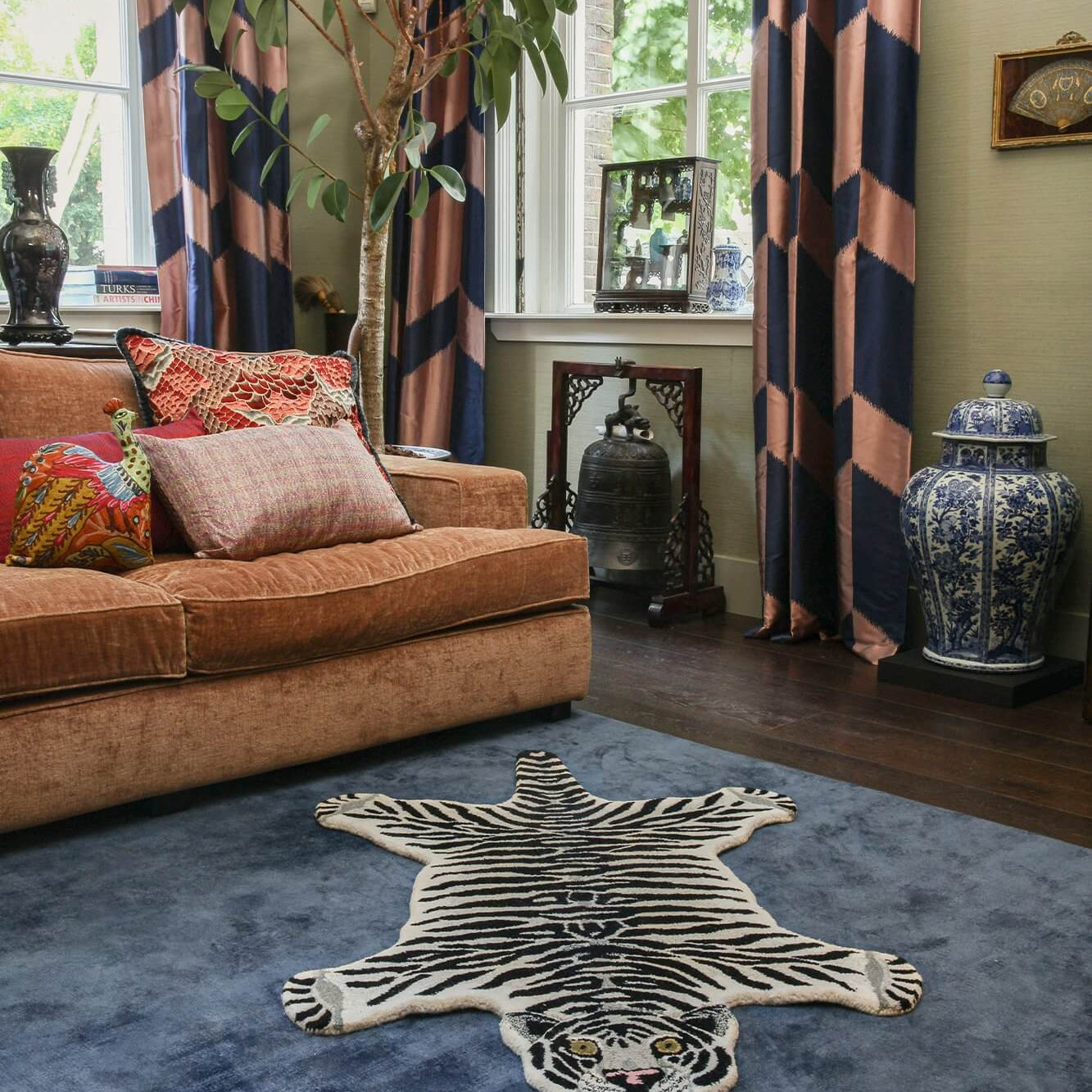snowy-tiger-rug-large-doing-goods-vdven-1.45.10.005.020.5-web.jpg