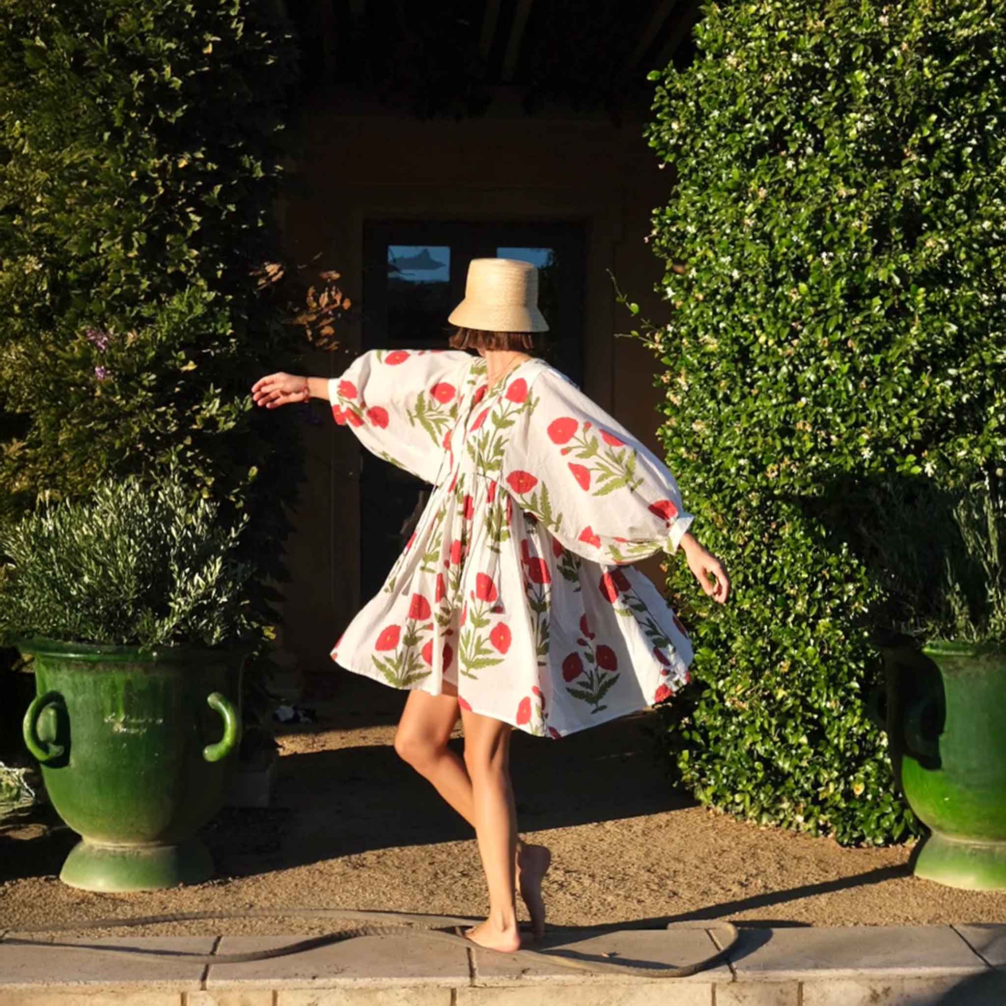 tajdress2.jpg