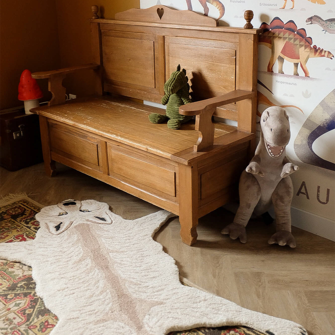 woozy-wolf-rug-large-front-doing-goods-em1-1.45.10.078.020.5-web.jpg