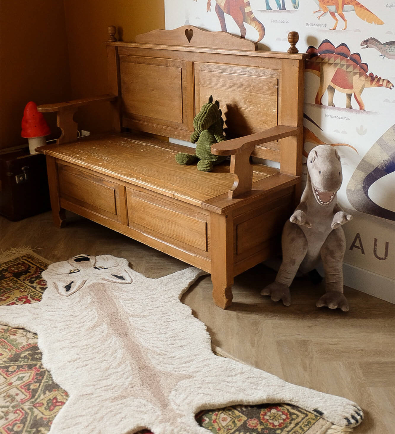 woozy-wolf-rug-large-front-doing-goods-em1-1.45.10.078.020.5-web.jpg